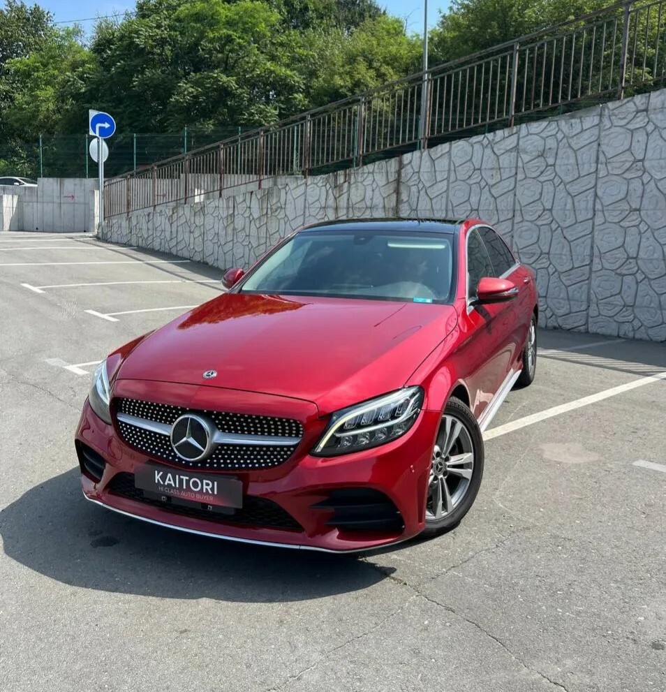 Mercedes Benz C200 